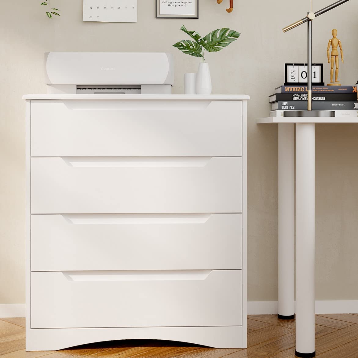 White 4 Drawer Dresser Z8188
