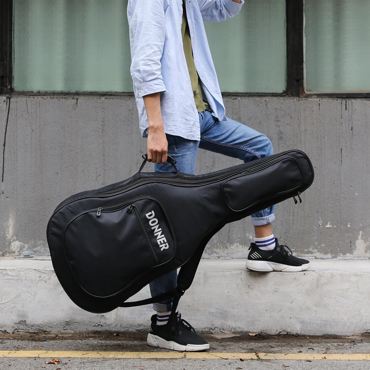 36 Inch Acoustic Guitar Case N939810